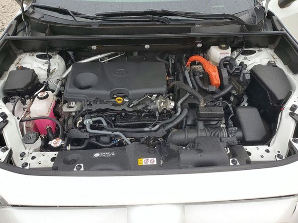 2023 TOYOTA RAV4 Limited — Engine bay
