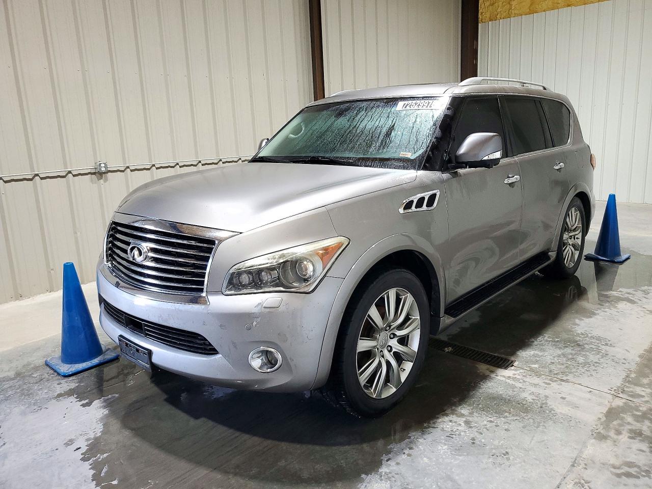 2012 INFINITI QX56 — Front 3/4