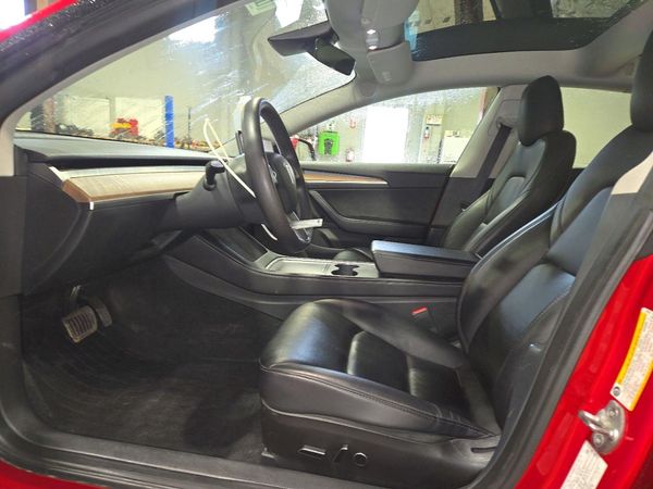 2023 TESLA MODEL 3 — DENT