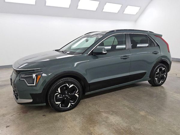 2023 KIA NIRO Wind — Front 3/4