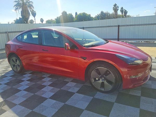 2022 TESLA MODEL 3 — Passenger 3/4