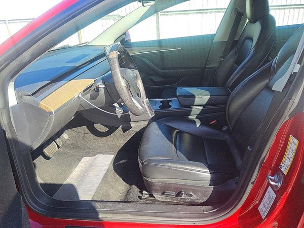 2022 TESLA MODEL 3 — DENT