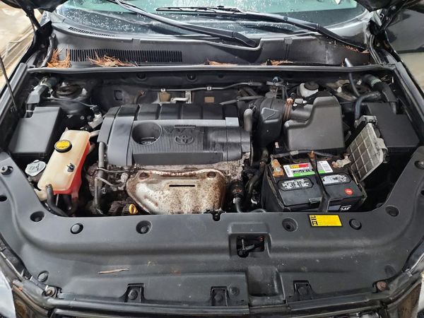 2012 TOYOTA RAV4 Standard — Engine bay