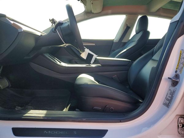 2021 TESLA MODEL 3 — DENT