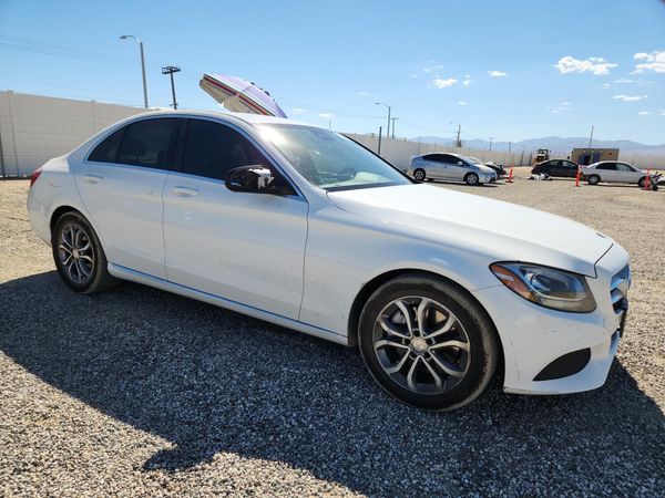2016 MERCEDES-BENZ C C300 — Passenger 3/4