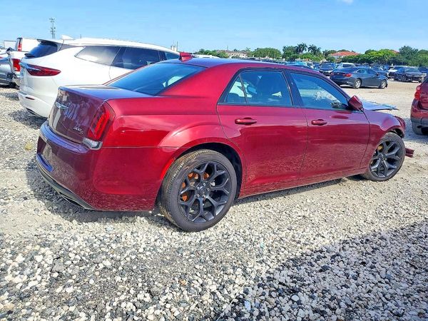 2019 CHRYSLER 300 — PSRA