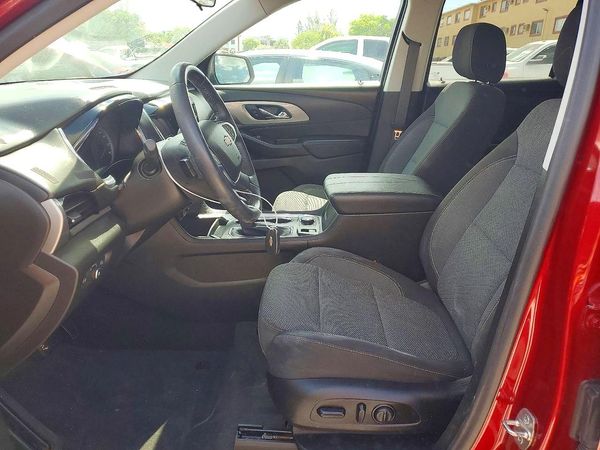 2021 CHEVROLET TRAVERSE LT — DENT