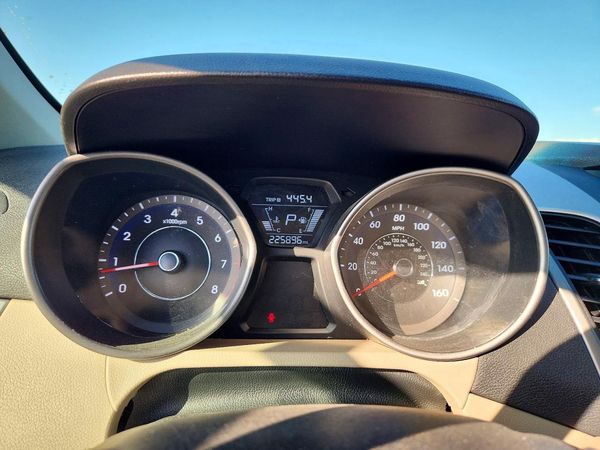 2016 HYUNDAI ELANTRA — ODOM