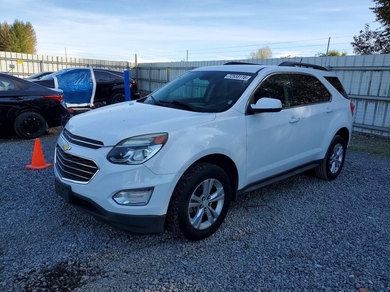2016 CHEVROLET EQUINOX LT — Front 3/4