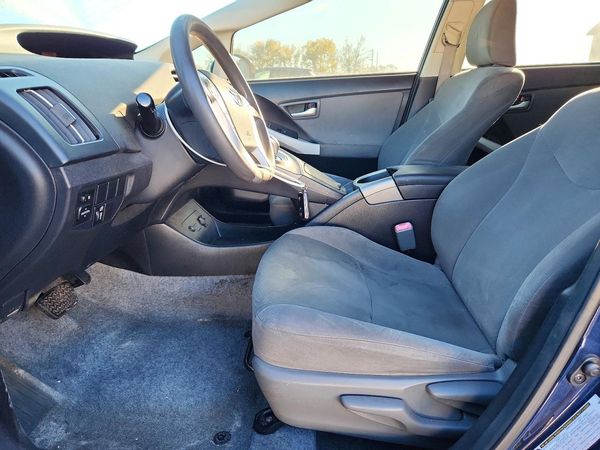 2012 TOYOTA PRIUS — DENT