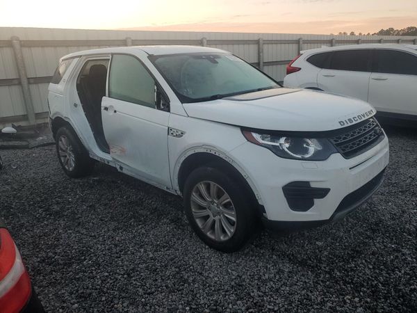 2017 LAND ROVER DISCOVERY SPORT SE — Passenger 3/4