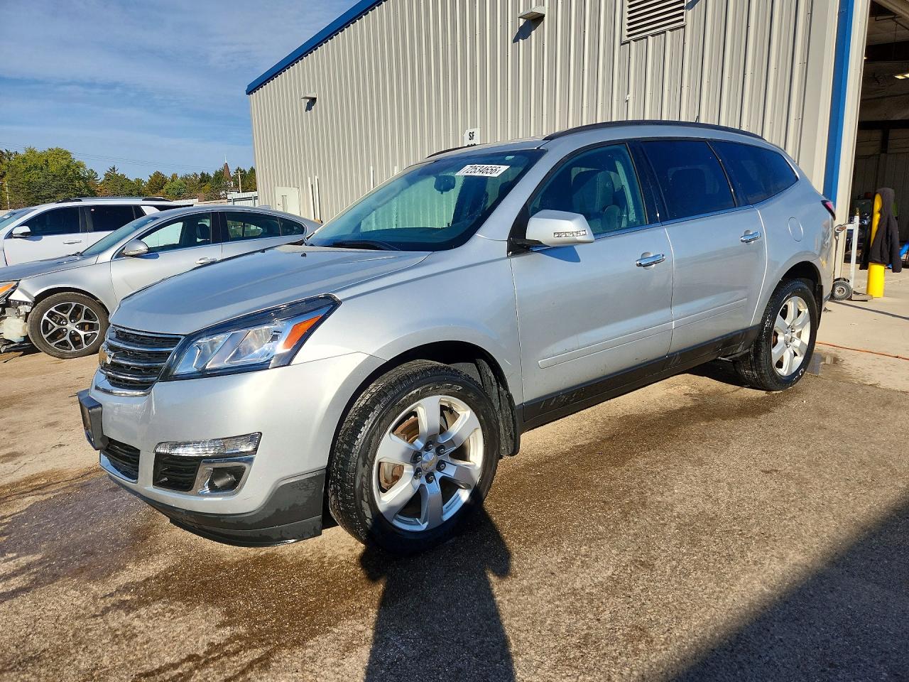 2017 CHEVROLET TRAVERSE 1LT — Front 3/4