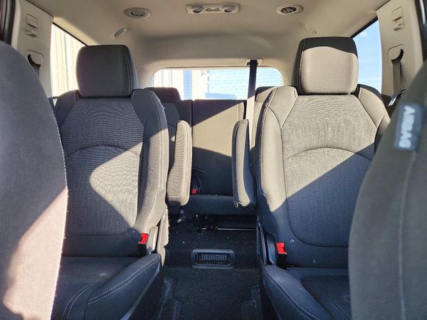 2017 CHEVROLET TRAVERSE 1LT — SUVN