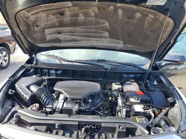 2018 CADILLAC XT5 Premium Luxury — Engine bay
