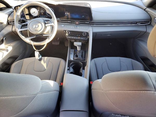 2025 HYUNDAI ELANTRA SEL Convenience — CKPT