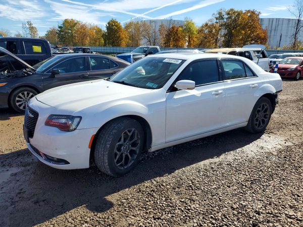 2016 CHRYSLER 300 — DSFA — Front 3/4
