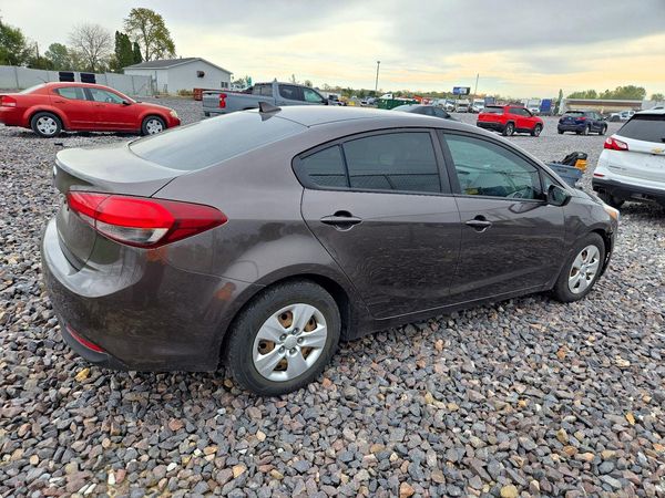 2017 KIA FORTE LX Base — PSRA