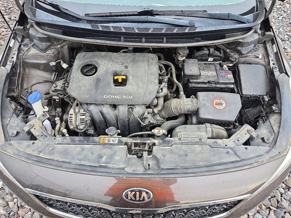 2017 KIA FORTE LX Base — Engine bay