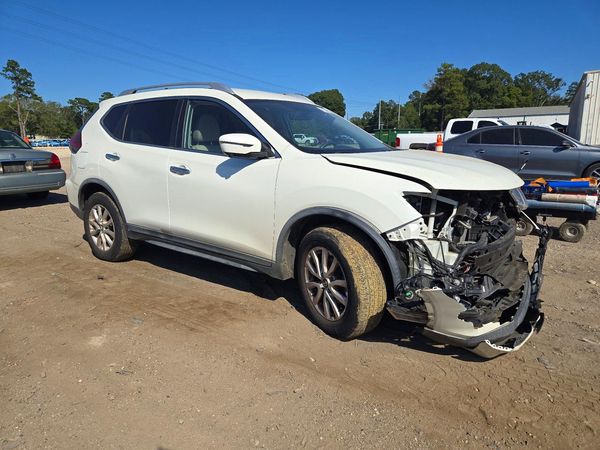 2018 NISSAN ROGUE — Passenger 3/4