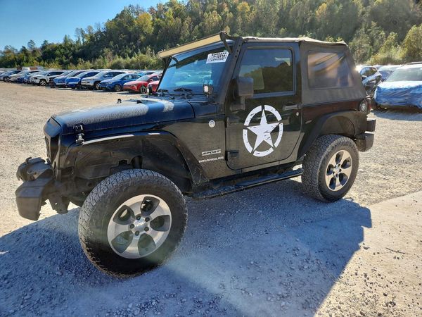 2014 JEEP WRANGLER SPORT 4X4 — Front 3/4