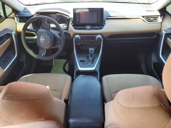2019 TOYOTA RAV4 LE — CKPT