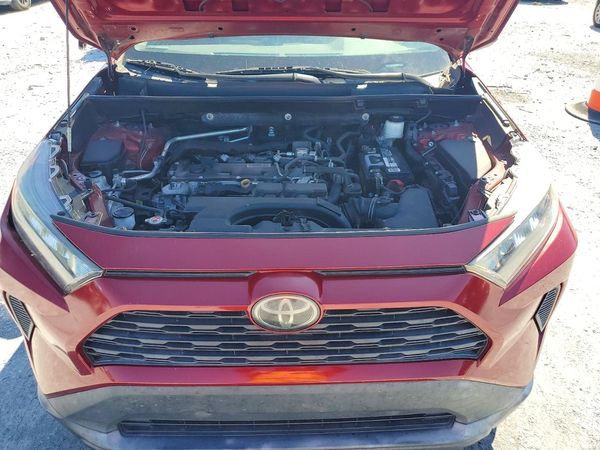 2019 TOYOTA RAV4 LE — Engine bay