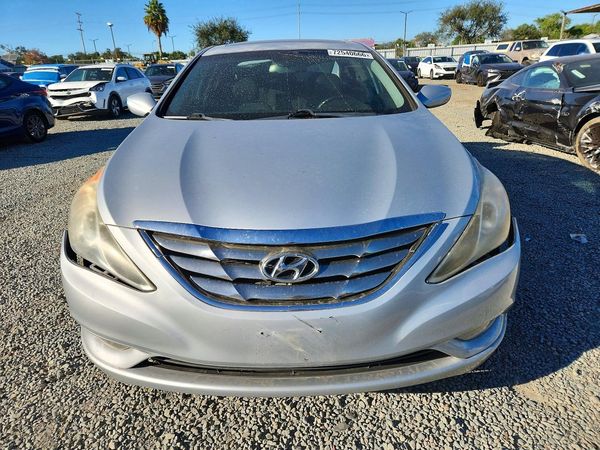 2012 HYUNDAI SONATA Middle level