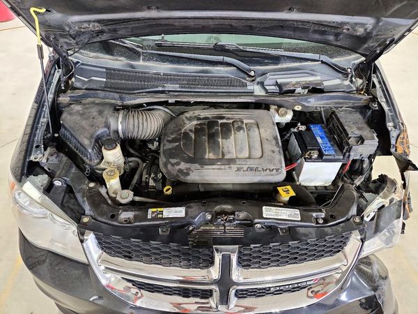 2019 DODGE CARAVAN — Engine bay