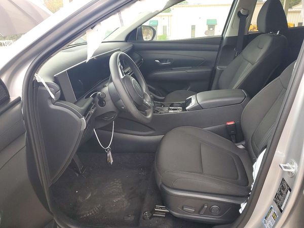 2026 HYUNDAI TUCSON SEL, SEL Plus — DENT