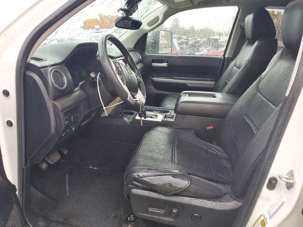 2021 TOYOTA TUNDRA SR5 grade — DENT