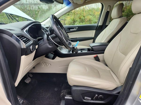 2019 FORD EDGE Titanium — DENT