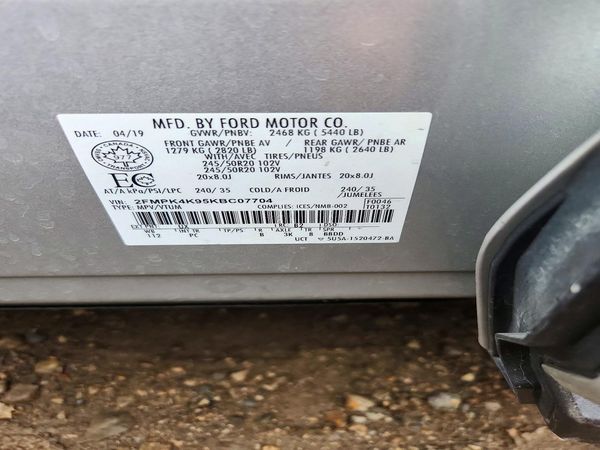 2019 FORD EDGE Titanium — VINS
