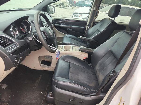 2017 DODGE GRAND CARAVAN SXT — DENT