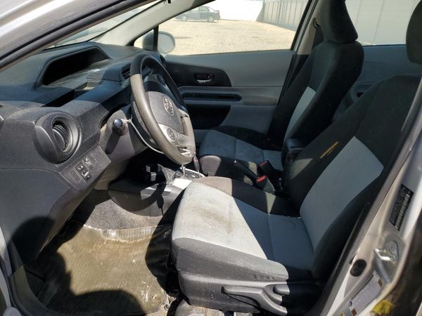 2013 TOYOTA PRIUS — DENT