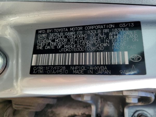 2013 TOYOTA PRIUS — VINS