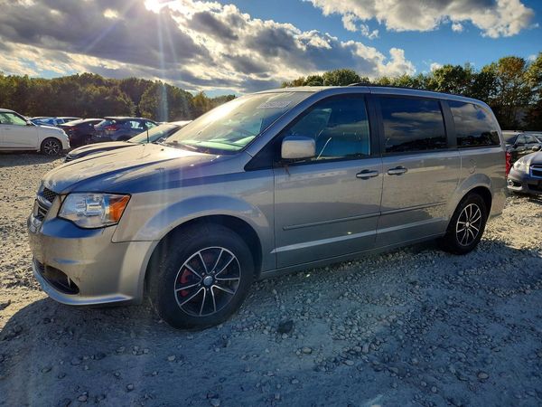 2017 DODGE CARAVAN GT — Front 3/4