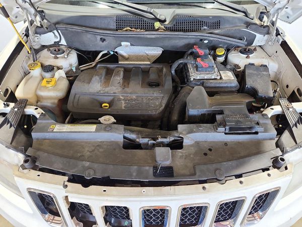 2013 JEEP COMPASS Sport — Engine bay