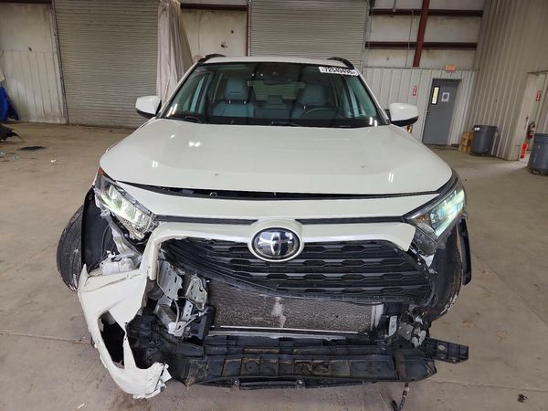 2021 TOYOTA RAV4 XLE Premium — DIRF