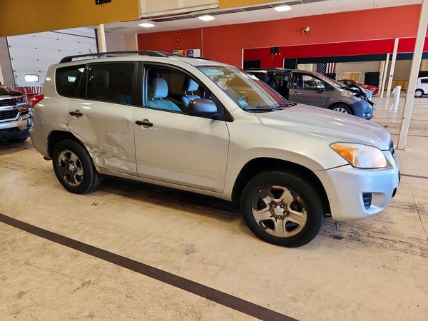 2012 TOYOTA RAV4 Standard — Passenger 3/4
