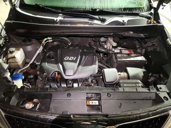 2016 KIA SPORTAGE LX w/Popular Pkg — Engine bay