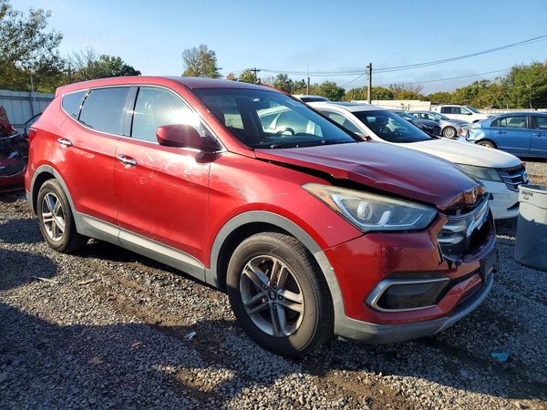 2017 HYUNDAI SANTA FE Base — Passenger 3/4