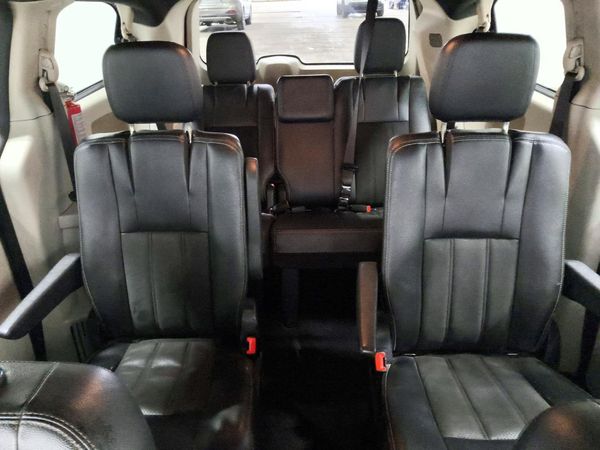 2019 DODGE CARAVAN SXT — SUVN