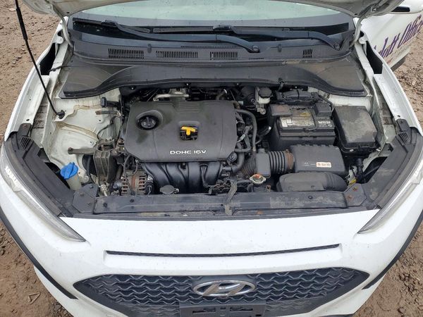 2019 HYUNDAI KONA SEL — Engine bay