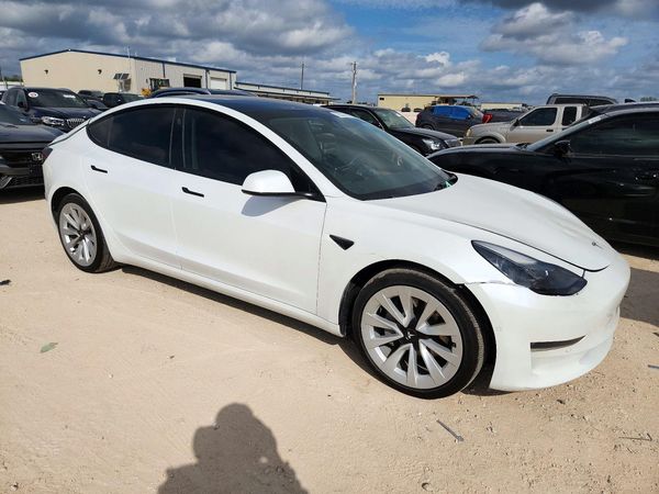 2022 TESLA MODEL 3 — Passenger 3/4