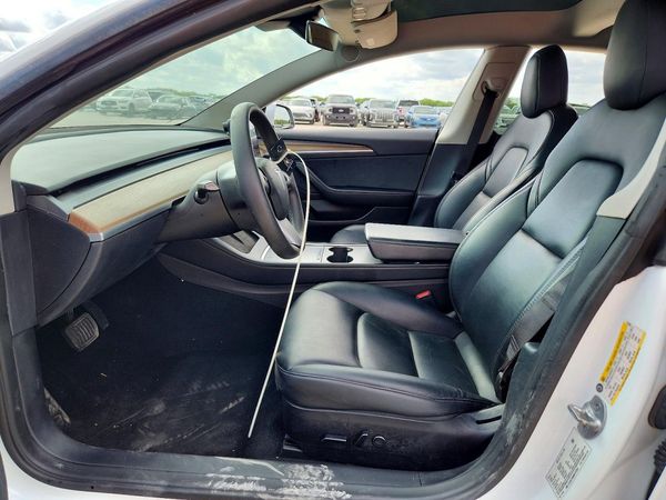 2022 TESLA MODEL 3 — DENT