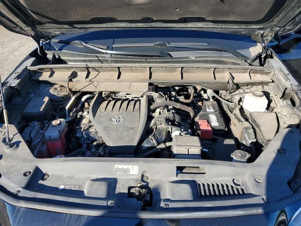 2023 TOYOTA HIGHLANDER — Engine bay