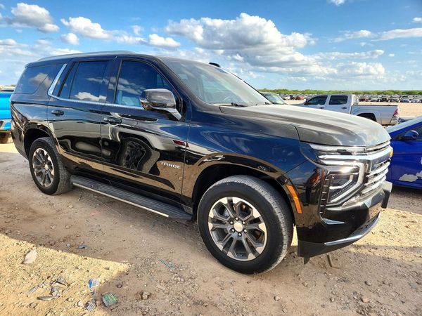 2025 CHEVROLET TAHOE LT — Passenger 3/4