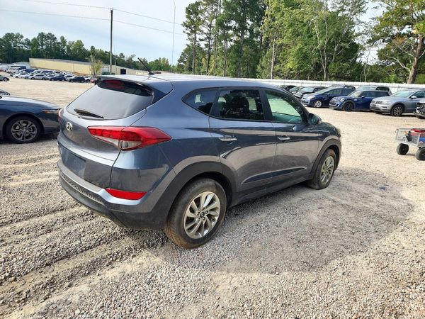 2018 HYUNDAI TUCSON SE Standard — PSRA