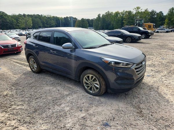 2018 HYUNDAI TUCSON SE Standard — Passenger 3/4