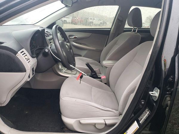 2013 TOYOTA COROLLA — DENT